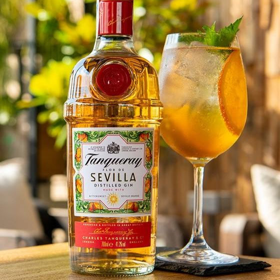 Tanqueray Flor de Sevilla Distilled Gin 1L with Gift Bag and Keychain