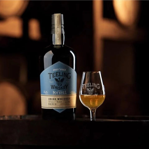 Teeling Pot Still Irish Whiskey 70cl + FREE Teeling Apron