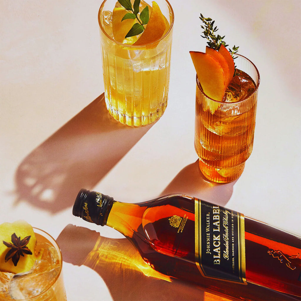 Johnnie Walker Black Label 12 Year Old Whisky 1L with FREE Gift Bag and  Leather Coaster