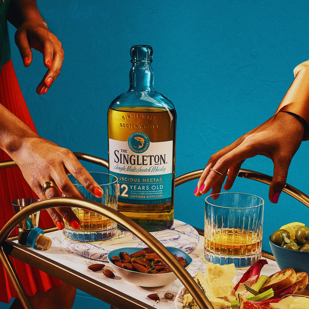 Singleton of Dufftown 12 Year Old Single Malt Scotch Whisky 70cl with Gift Bag and Keychain