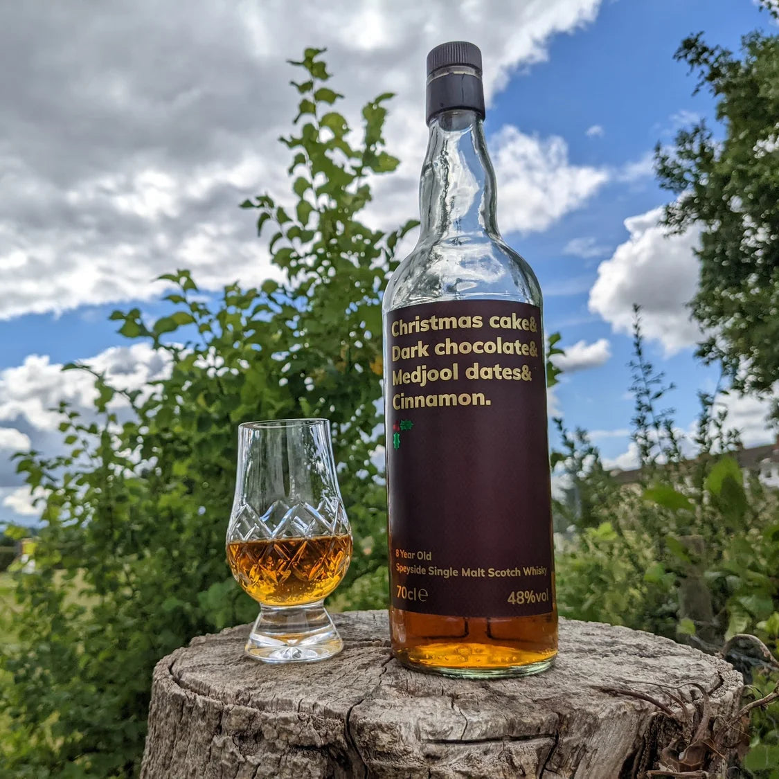 Christmas Cake & Dark Chocolate & Medjool Dates & Cinnamon & Sherry Casks & Casks Strength 12 Year Old 70cl