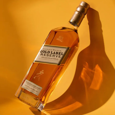 Johnnie Walker Gold Label Blended Scotch Whisky 75cl with Gift Bag and Keychain