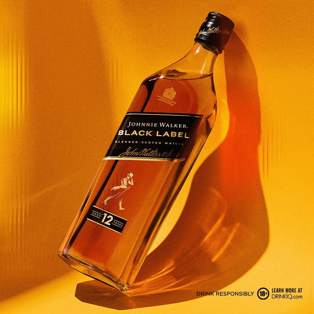 Johnnie Walker Black Label 1L + FREE (1) Sprite and Rippled Highball Glass