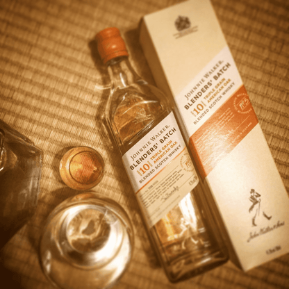 Johnnie Walker "Blenders' Batch" 10 Year Old Triple Grain 75cl - Limited Edition
