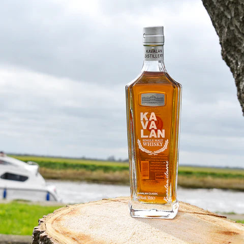 Kavalan Distillery Select No.1 70cl with Gold Glencairn Blind Tasting Glass