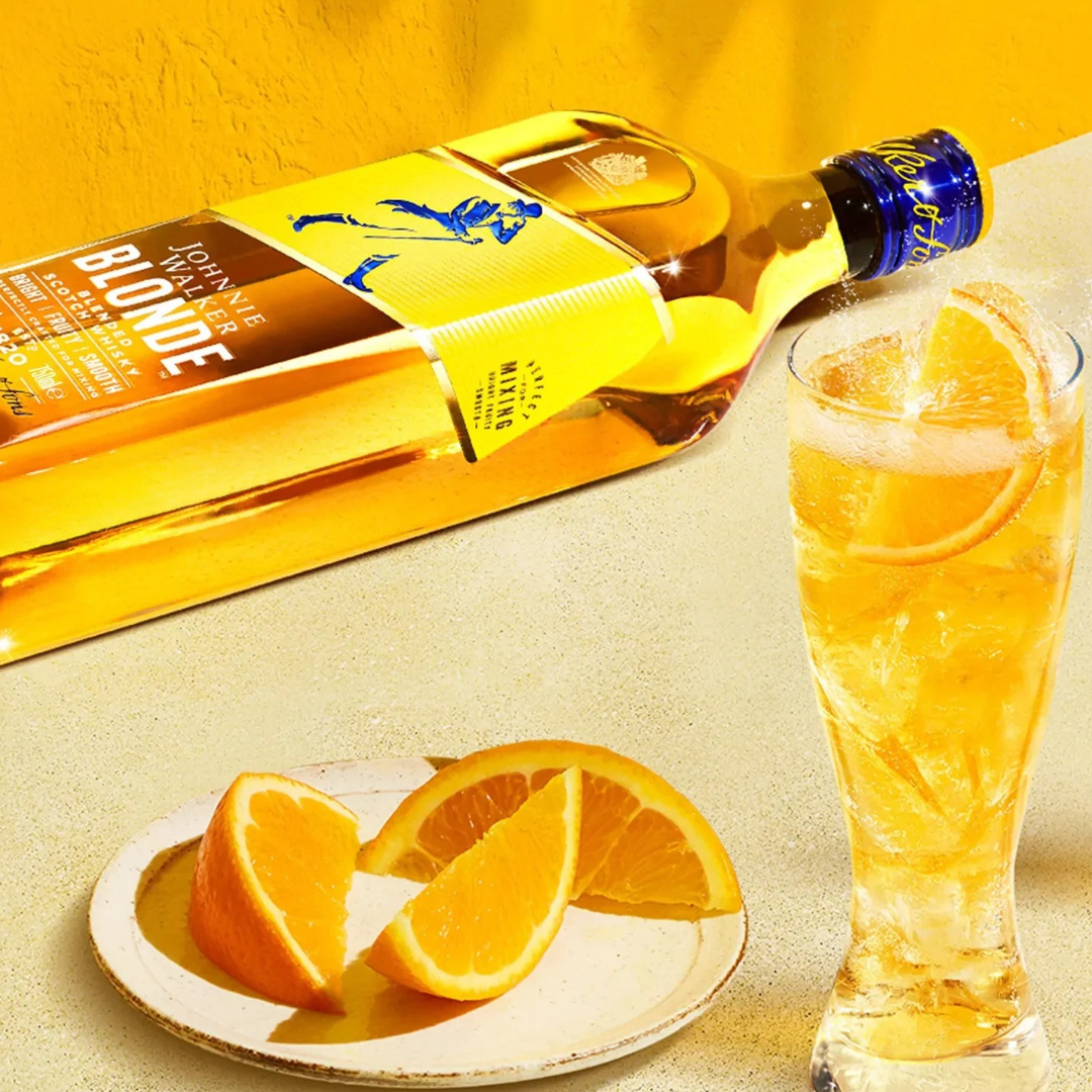 Johnnie Walker Blonde 70cl with FREE Smirnoff 35cl
