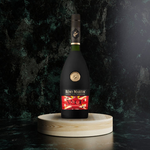 Remy Martin VSOP 70cl Festive Gift Pack 2022