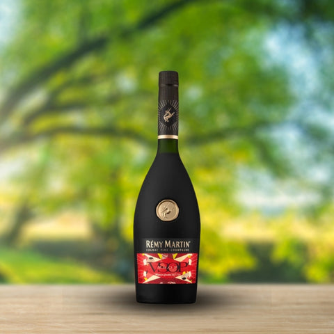 Remy Martin VSOP 70cl Festive Gift Pack 2022