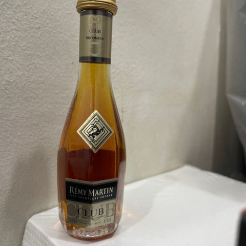 Remy Martin Club Festive Gift Edition 70cl + Free Miniature Bottle