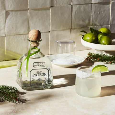 Patron Silver Tequila 75cl with FREE Gift Box and Silver Shaker