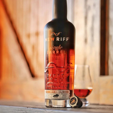 New Riff Single Barrel Sour Mash Bourbon 56.45% 75cl